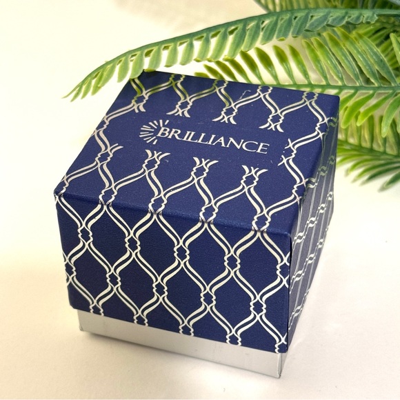 Beautiful Multi-color Stone Gold-Tone Ring with Swarovski Crystals - Picture 6 of 10